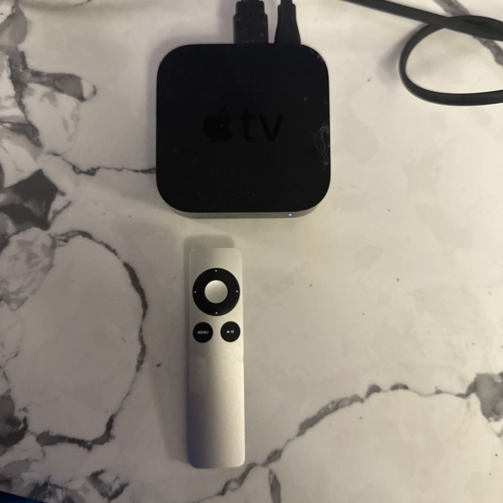 Apple A1469 3rd Generation Black HD Digital TV Media Streamer